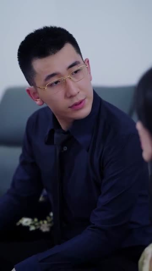 车祸后我与平行世界的自己互换了灵魂（84集）最新短剧推荐