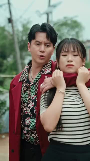 我送贤妻踏青云(41集) 我送贤妻踏青云(41集)看到大结局