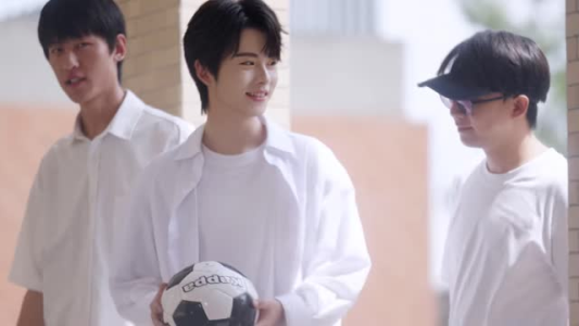 Bling Bling的你(6集) Bling Bling的你(6集)好看短剧推荐