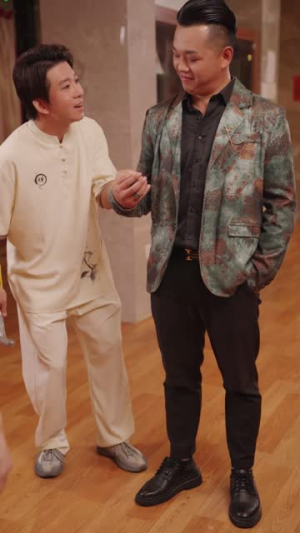 遭了，我被女神包围了（40集）热播短剧推荐