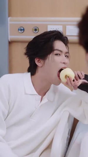 竹马影帝总想官宣（100集）超火热门短剧