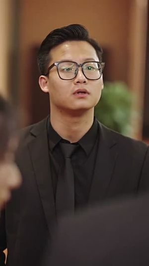 新版:镇国龙帅(102集) 新版:镇国龙帅(102集)精彩好看的短剧