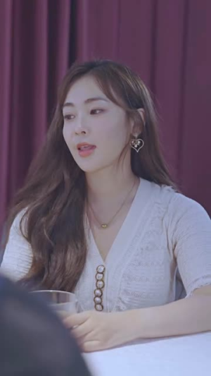 离婚后千金曝光啦（111集）百亿短剧抢先看