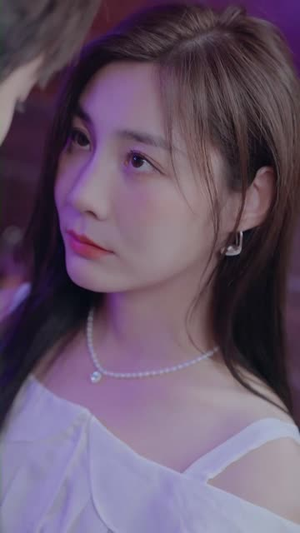 年下狼狗撩得姐姐面红心跳（83集）看到大结局