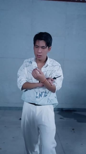 女扮男装后总裁念念不忘（83集）高质量短剧推荐