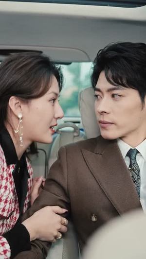 黑料女配霸榜热搜(长篇) 黑料女配霸榜热搜(长篇)大结局