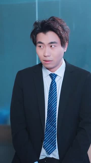 草根之路(29集) 草根之路(29集)爱短剧爱追剧