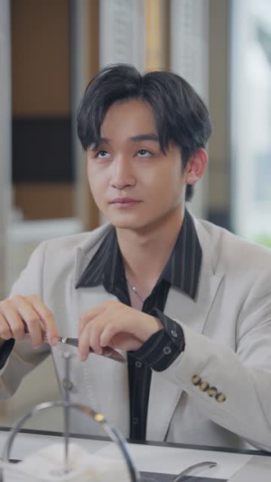 离婚后大佬夫人捅破天（40集未完）精彩短剧热播