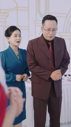 晚风不及你薄情（85集）火爆短剧来袭