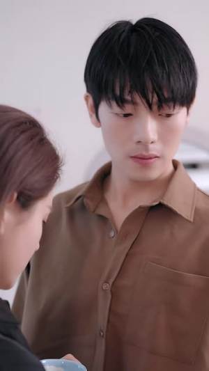 主妇之战(41集) 主妇之战(41集)火爆短剧抢先看