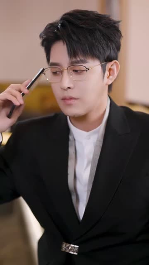 白月光悖论(99集) 白月光悖论(99集) 全网独播免费看