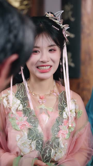 穿越后！我帮小祖宗振兴家族（70集）热播短剧抢先看