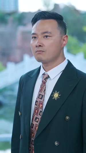 修行三年我成了神医界无敌头头 (77集) 精彩的网络短剧