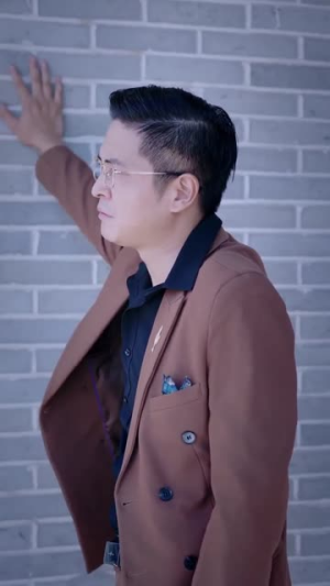 都市我既是神明（96集）短剧精彩片段