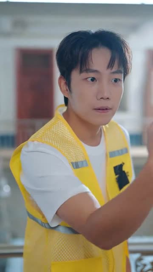 我靠抓罪犯讨好老丈人 (83集) 追短剧看全集