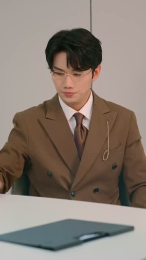 股神隐世一心只想卖炒饭（56集）一起追短剧吧