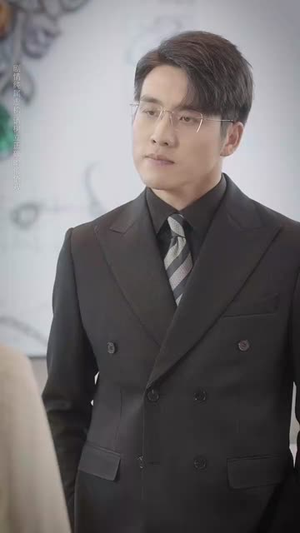 原是明月归来（70集）温柔追捕短剧