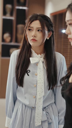 穿越短剧，我靠美女续命（98集）夸克网盘在线看