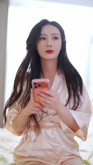 她位高权重，偏撩我（80集）短视频追剧推荐