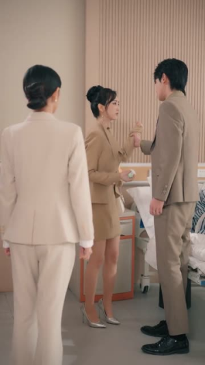系统觉醒后，废材二小姐华丽逆袭（70集）好看短剧抢先看