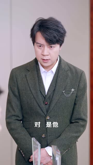 中年被裁后,我拿下总裁弟弟2:隐婚归来(69集) 中年被裁后,我拿下总裁弟弟2:隐婚归来(69集)精彩不断免费看