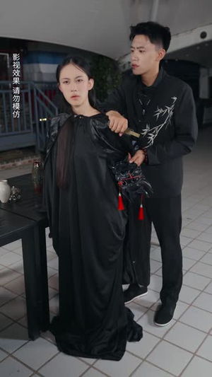 高手下山,大小姐执意相守(50 集) 高手下山,大小姐执意相守(50 集)分享好看短剧