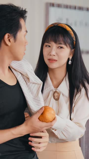 换亲后我改造混混成宠妻首富(48 集) 换亲后我改造混混成宠妻首富(48 集)最新热播短剧