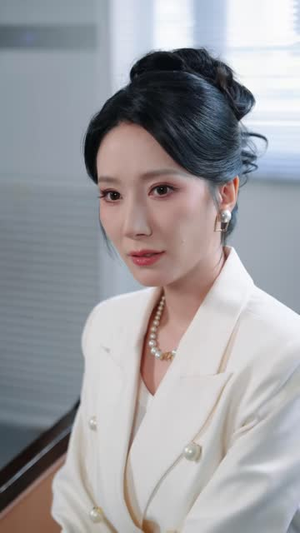 前夫看不起的全职太太，今天成了他甲方（42 集）精彩短剧天天看