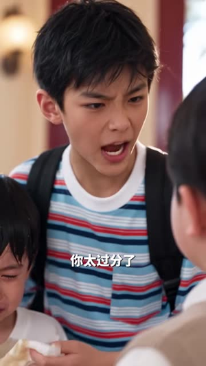 穿成全网黑后妈，靠娃综拿捏全家（70集）短剧太精彩了