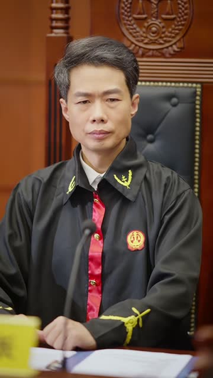 妈妈,这一世换我来护你(40 集) 妈妈,这一世换我来护你(40 集)一起看短剧