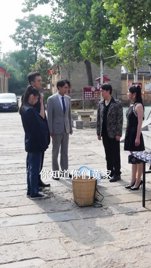 骑三轮收破烂，拉个董事长回村（79 集）哪个网站可以看